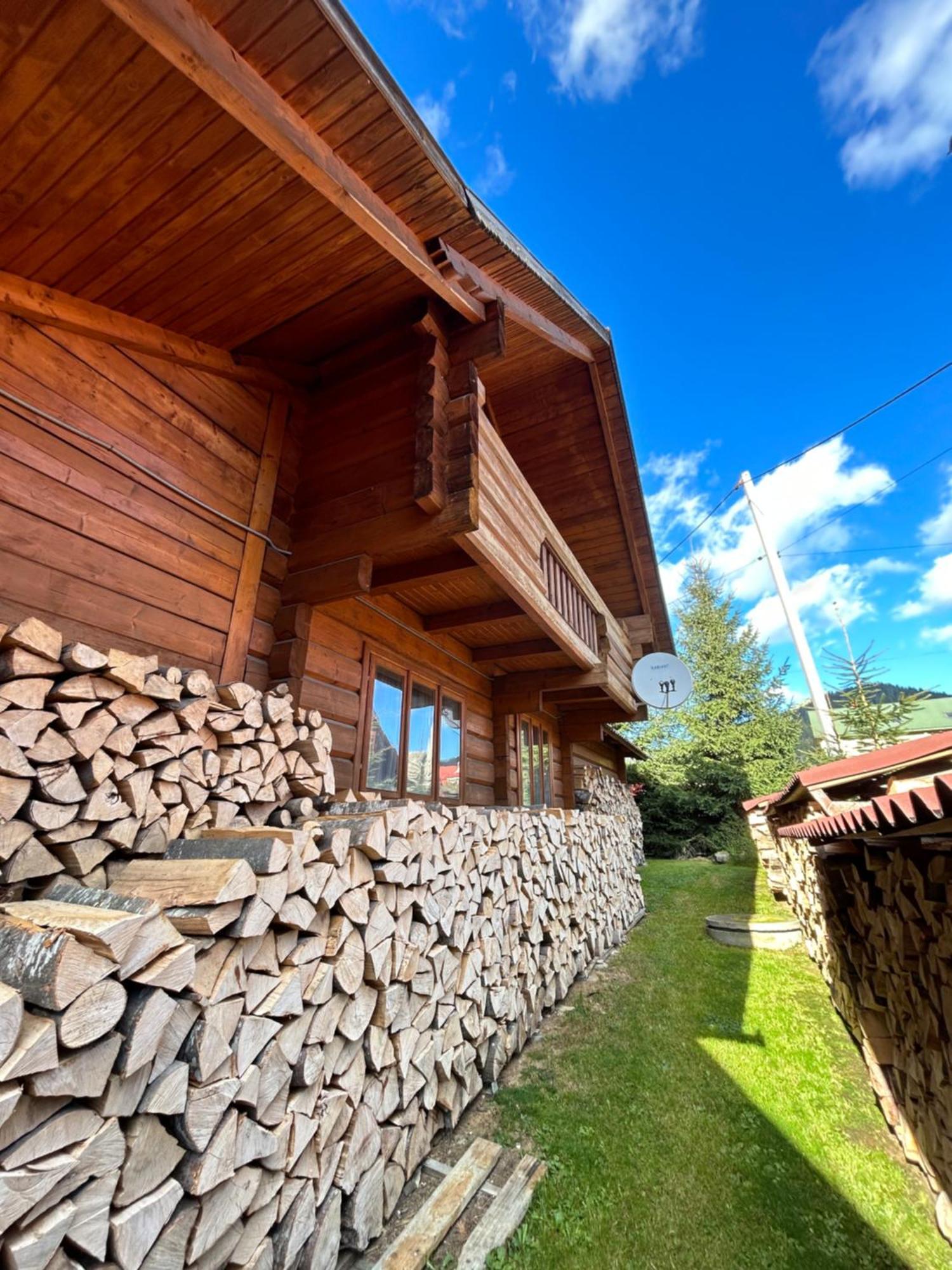 Guest House Kaspiy Bukovel Exterior foto