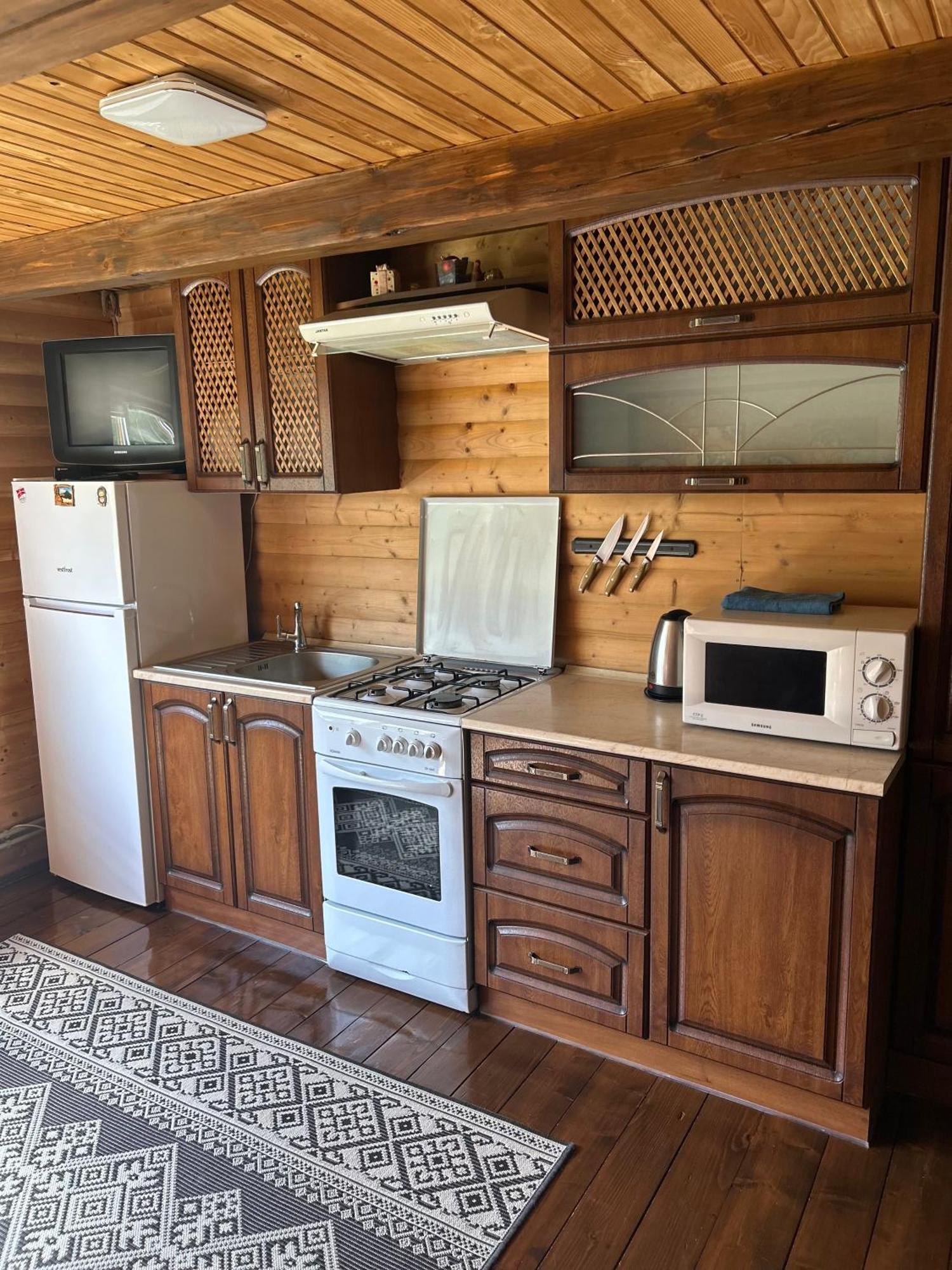 Guest House Kaspiy Bukovel Exterior foto